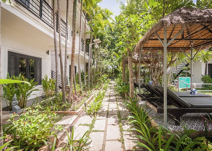 The Botanic Garden Hotel 4*